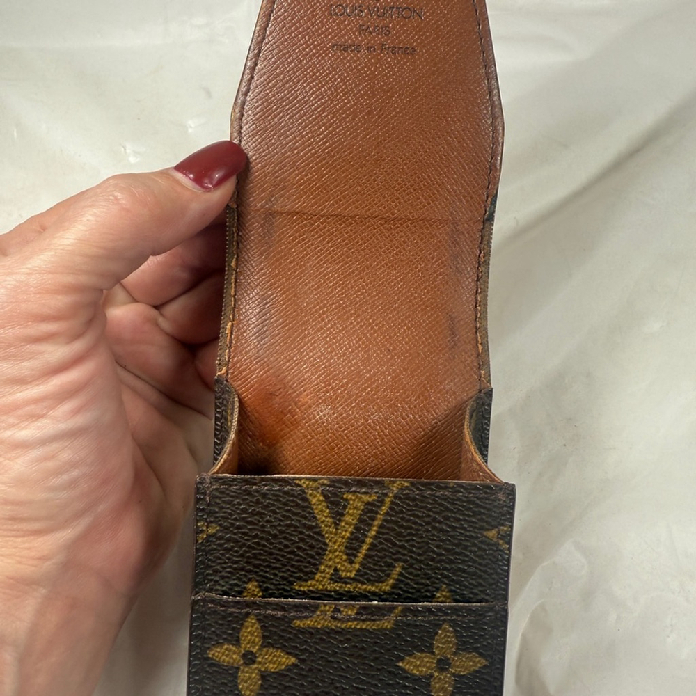 Louis Vuitton Monogram Case - Picture 4 of 12